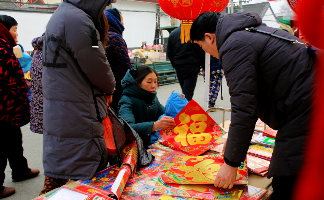 图片[1]-春节期间一天挣1000块的3个小生意，投资不大，适合50、60岁一个人干！-阿志说钱