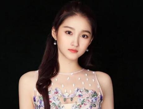 图片[1]-关晓彤满族原名叫什么（10位来自满族的女明星）-阿志说钱