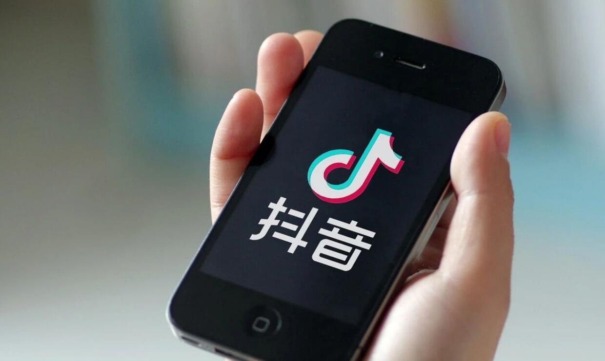 图片[1]-抖音为什么会闪退？如何有效的解决闪退问题？-阿志说钱
