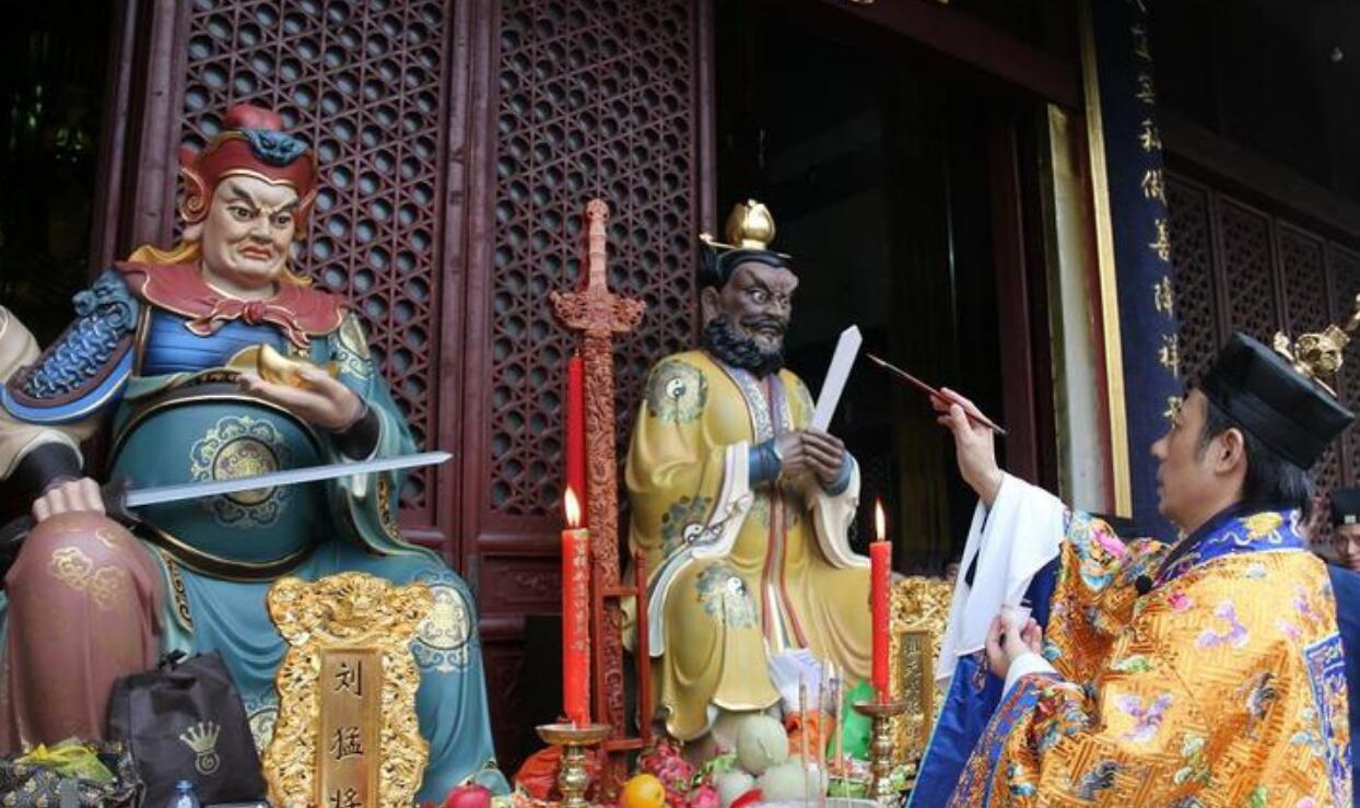 图片[1]-暴利冷门商机大揭秘：别只盯着打工，这些项目让你财务自由！-阿志说钱